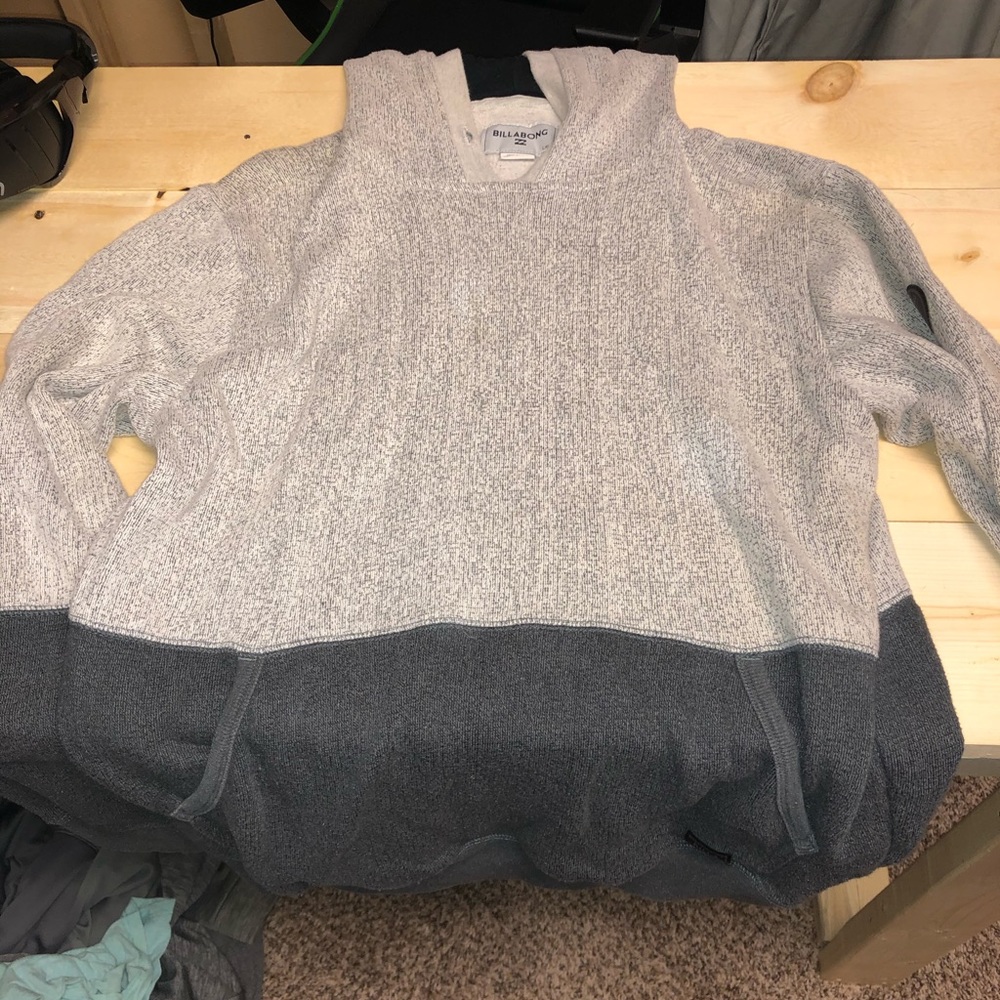 BILLABONG SWEATSHIRT